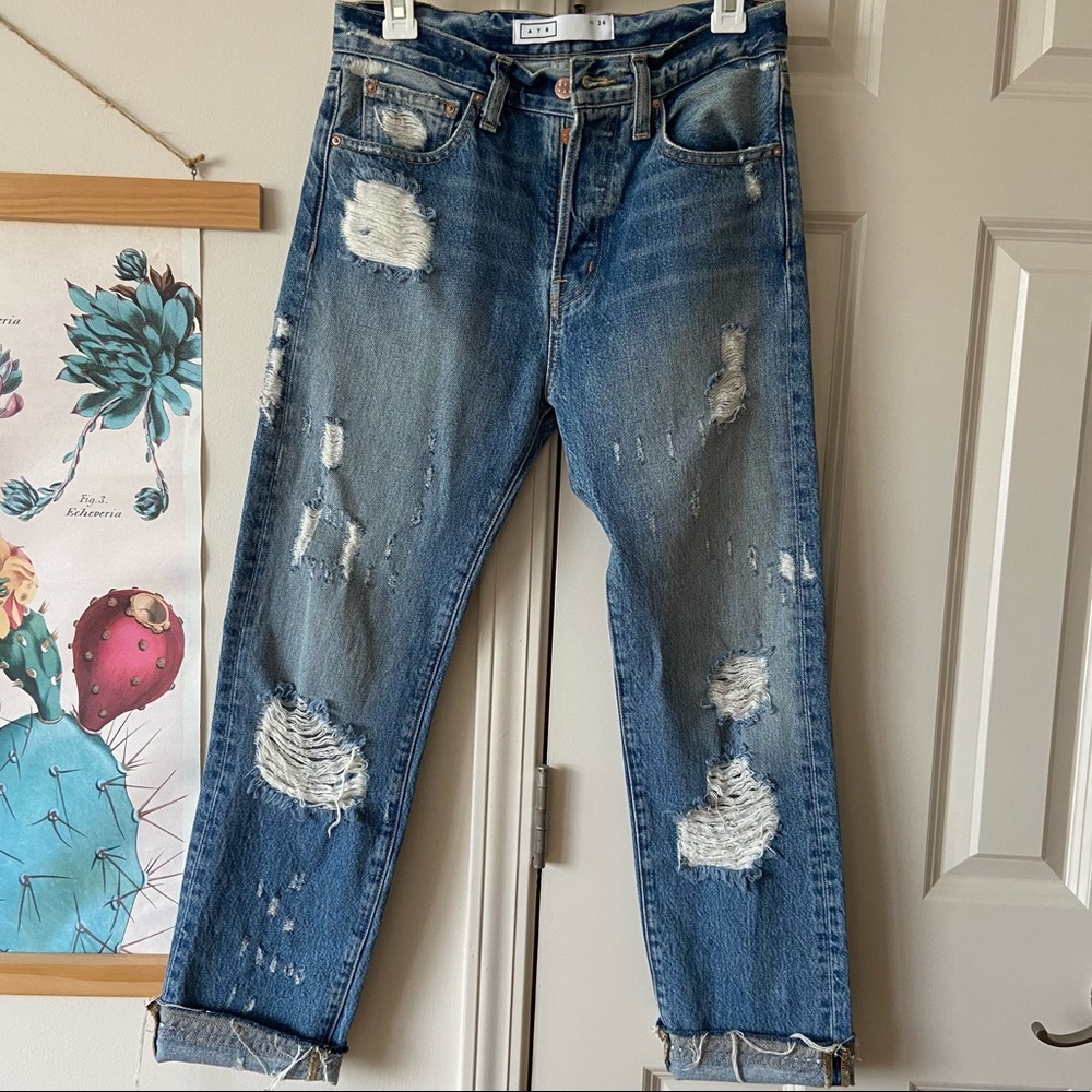 AYR women’s high rise distressed jeans (sz 26)